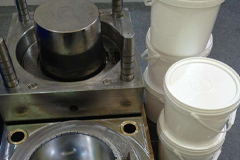 Bucket mould