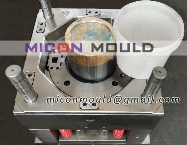 5L bucket mould